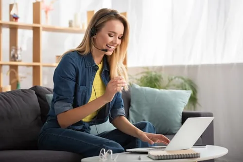 Image_Panel_Home-Phone_BizPhone_500pxl-wide_Vocal-copyright-2023_Web